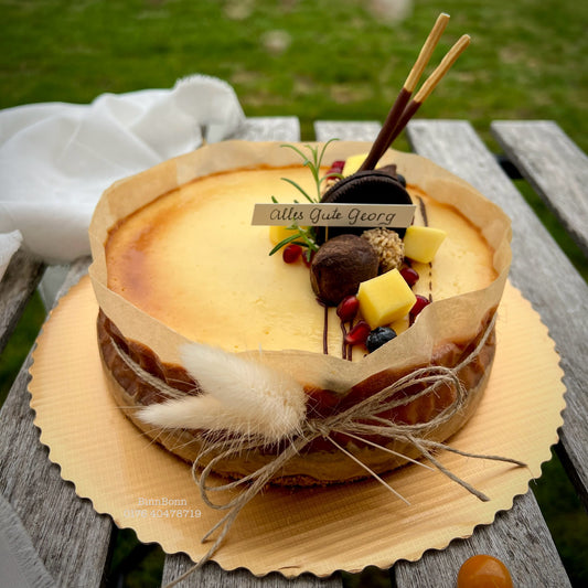 17. Torte "Pure gold" mit frischen Früchten und feiner Schokolade 18 cm