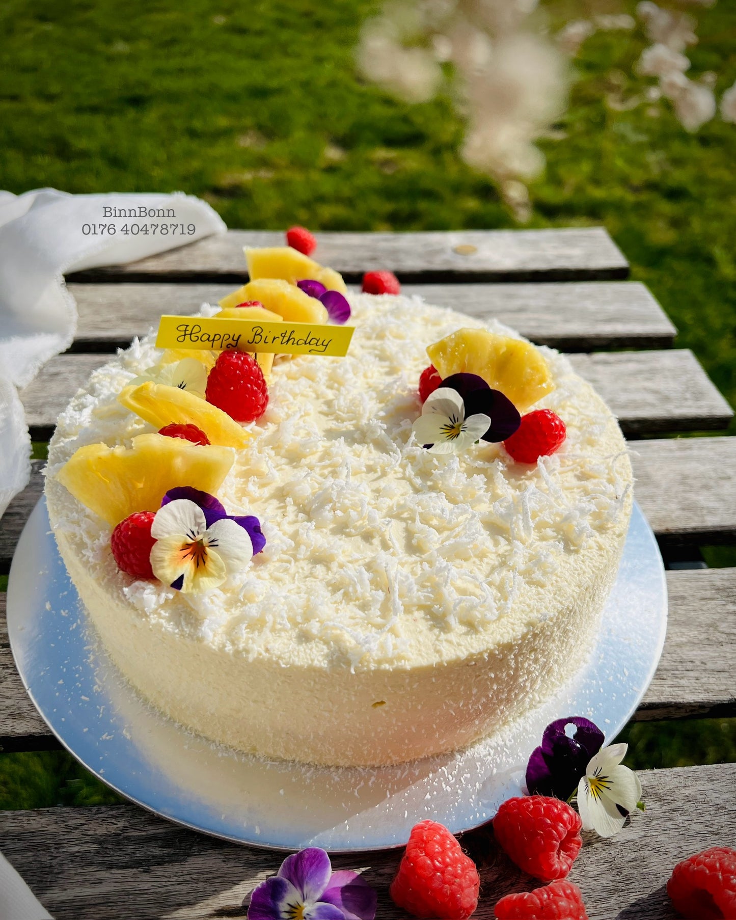 47. Torte "Tropical Touch" mit frischem Kokosfleisch und Ananas 20 cm