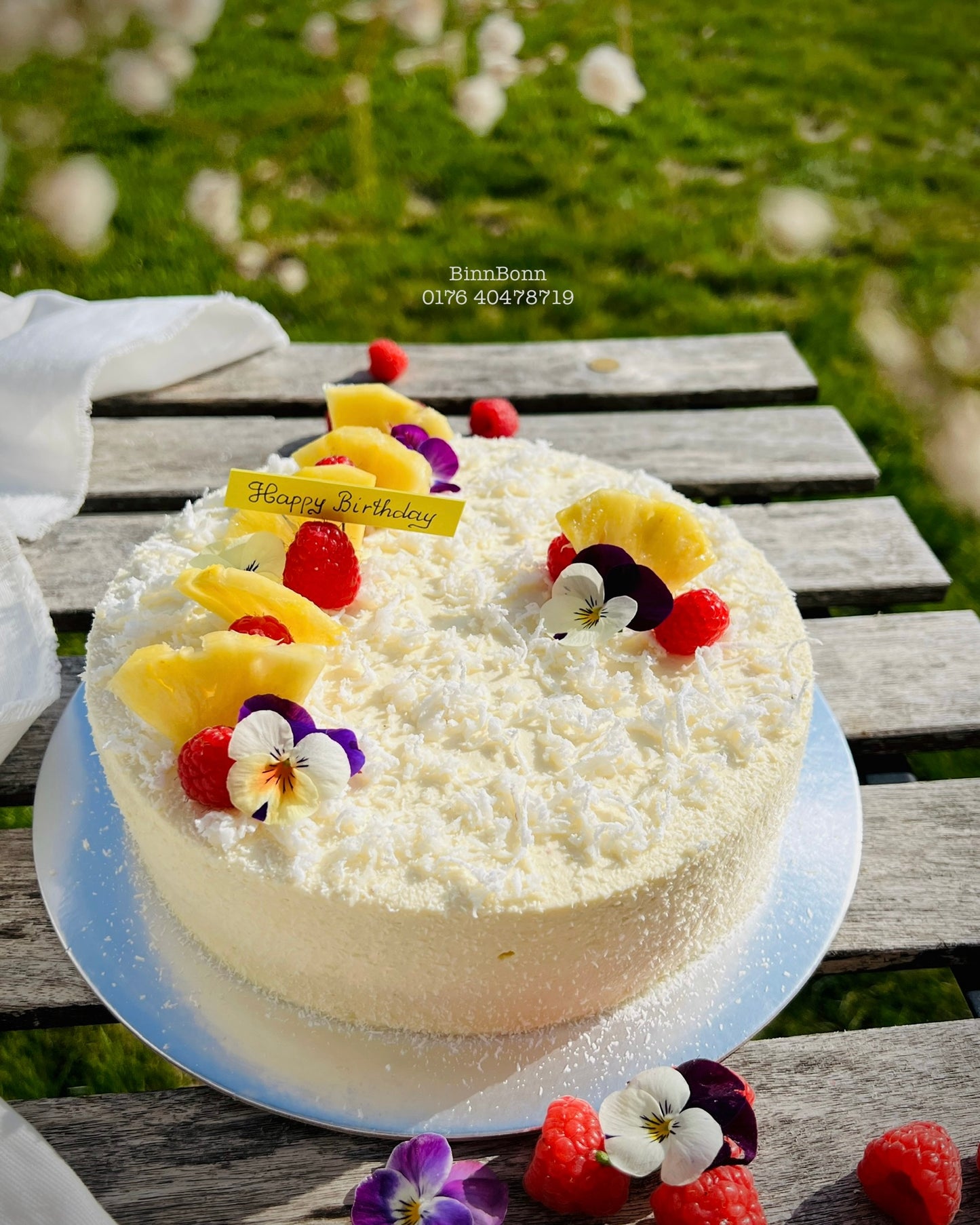 47. Torte "Tropical Touch" mit frischem Kokosfleisch und Ananas 20 cm