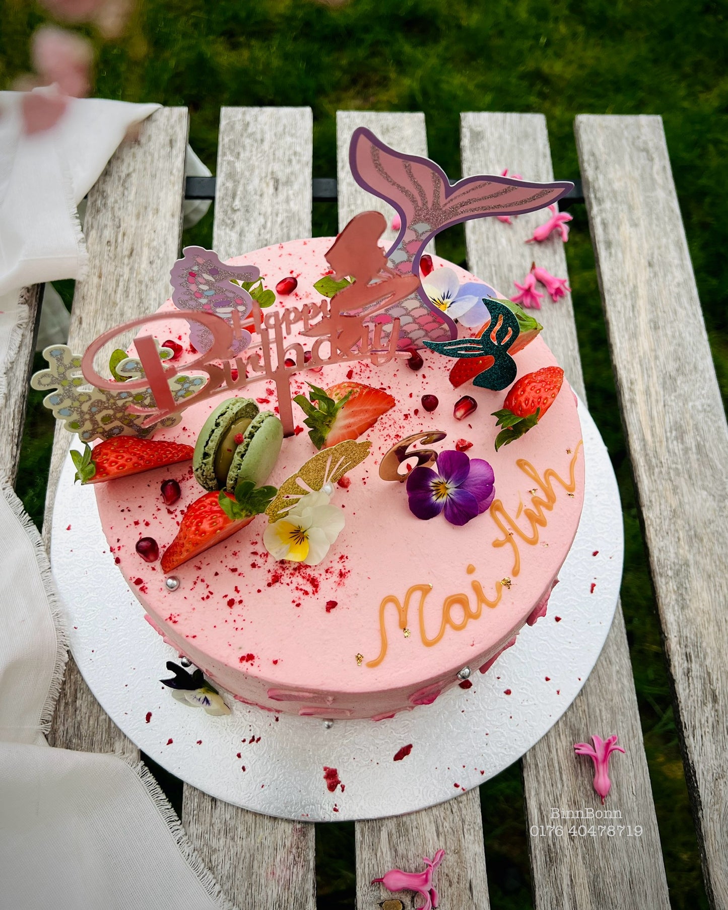 12. Torte "Pink Mermaid" zum Kindergeburtstag gefüllt mit frischen Beeren 22 cm